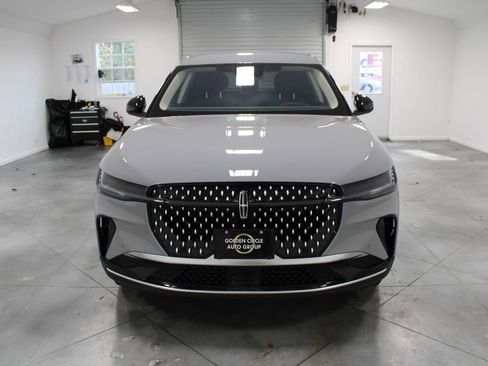 New 2026 Lincoln Nautilus Premier image 2