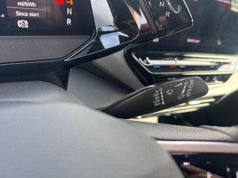 Used 2024 Volkswagen ID.4 S image 19