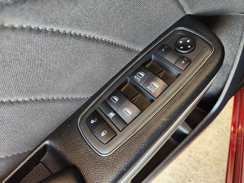 Used 2020 Dodge Charger SXT image 25