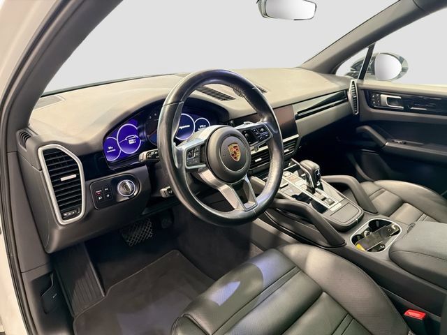 Used 2023 Porsche Cayenne Platinum Edition AWD/4WD image 8