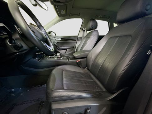 Used 2020 Audi Q5 2.0T Premium w/ Convenience Package image 22