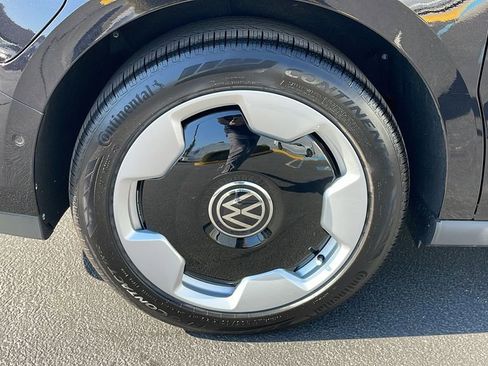 New 2025 Volkswagen ID. Buzz Pro S image 29