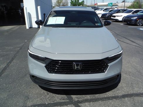 Used 2024 Honda Accord Sport image 6