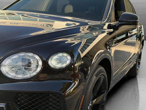 Certified 2024 Bentley Bentayga image 46