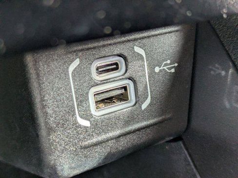 Certified 2025 Jeep Compass Sport image 19