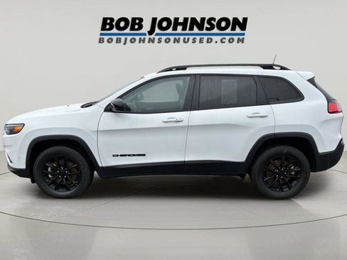 Used 2023 Jeep Cherokee Altitude Lux AWD/4WD image 6