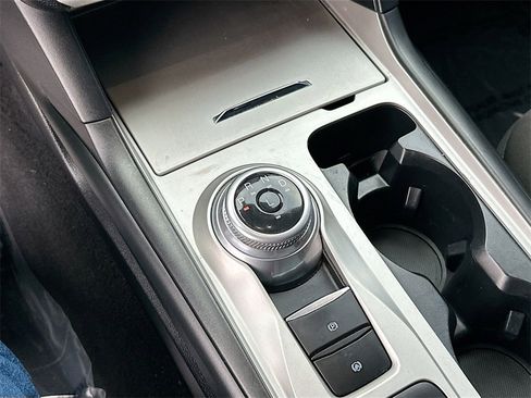 Used 2021 Ford Explorer XLT image 16