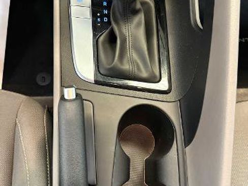 Used 2025 Hyundai Elantra Sport FWD image 25