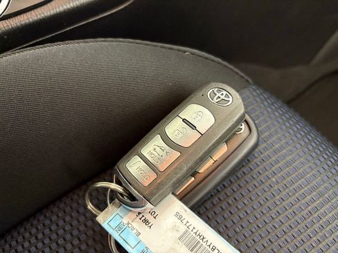 Used 2017 Toyota Yaris iA image 83