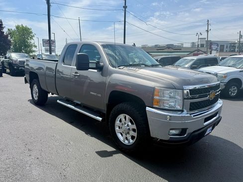 Used 2012 Chevrolet Silverado 3500 LTZ w/ LTZ Plus Package AWD/4WD image 7