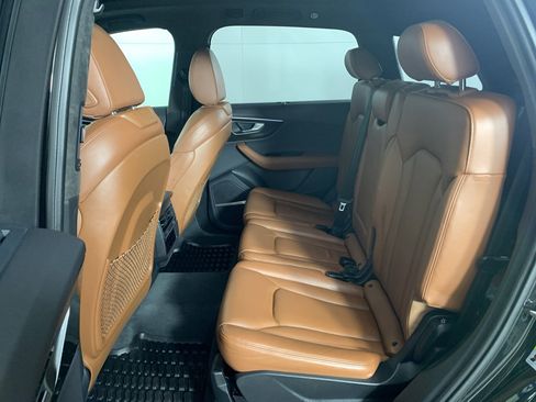 Used 2022 Audi Q7 3.0T Prestige image 32