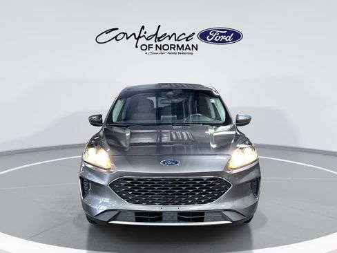Used 2021 Ford Escape SE FWD image 2
