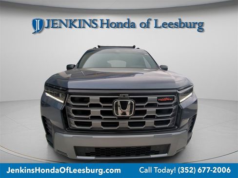 New 2026 Honda Pilot TrailSport image 9