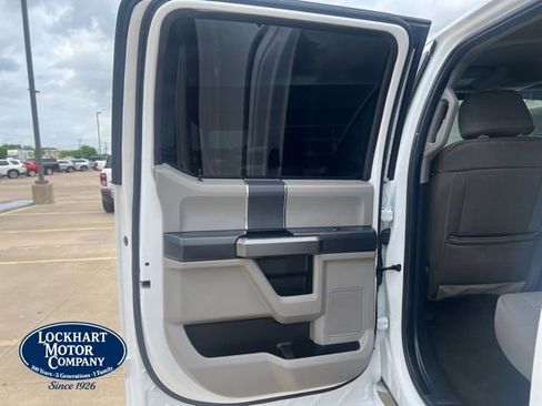 Used 2022 Ford F250 XLT w/ FX4 Off-Road Package AWD/4WD image 13
