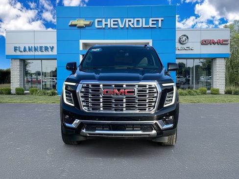 Used 2026 GMC Yukon Denali w/ LPO, Floor Liner Package AWD/4WD image 8