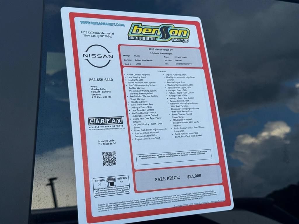 Certified 2025 Nissan Rogue SV FWD image 27