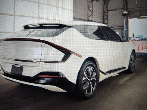 Certified 2023 Kia EV6 GT-Line RWD image 5