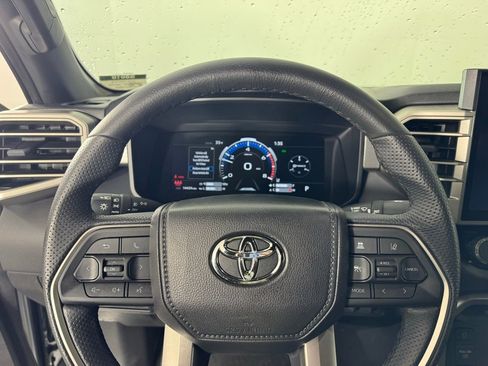 Used 2025 Toyota Tundra Limited image 22
