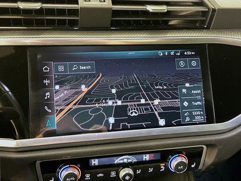 Used 2020 Audi Q3 2.0T Premium Plus w/ Premium Plus Package image 22