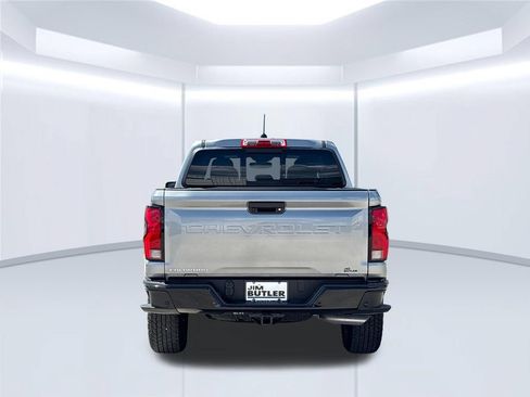 Used 2026 Chevrolet Colorado Z71 AWD/4WD image 5