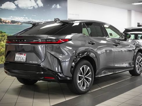 Used 2025 Lexus RZ 300e w/ Accessory Package (Z2) FWD image 5