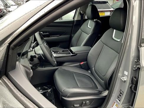 New 2025 Hyundai Tucson Limited image 9