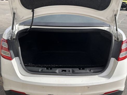 Used 2013 Ford Taurus Limited image 16