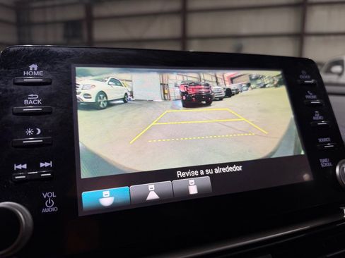 Used 2018 Honda Accord Sport image 32