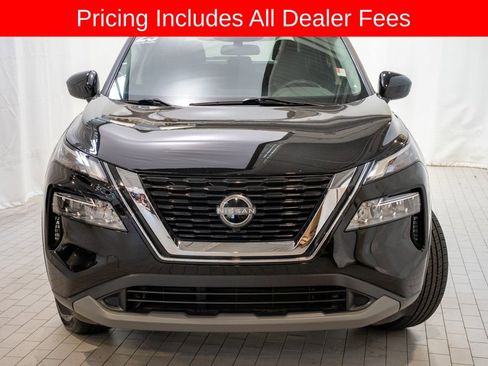 Certified 2023 Nissan Rogue SV w/ SV Premium B Package FWD image 2