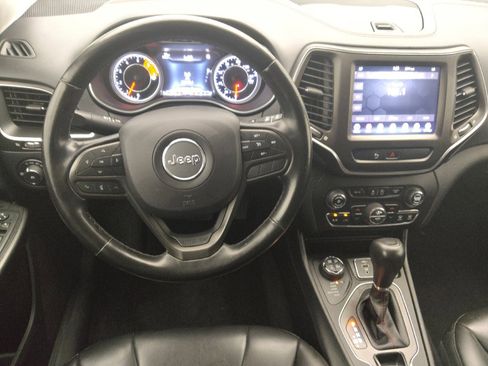 Used 2020 Jeep Cherokee Trailhawk w/ Comfort/Convenience Group AWD/4WD image 22