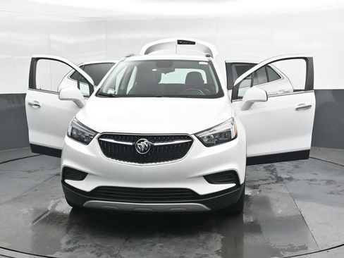 Used 2022 Buick Encore Preferred w/ Safety Package AWD/4WD image 48