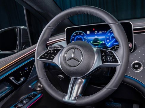 New 2026 Mercedes-Benz EQE 320+ SUV image 16