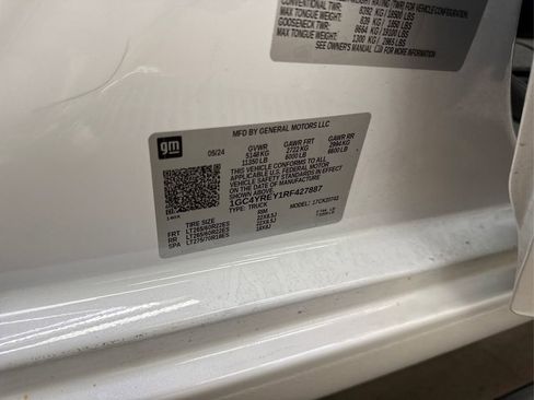 Used 2024 Chevrolet Silverado 2500 High Country w/ Technology Package image 18