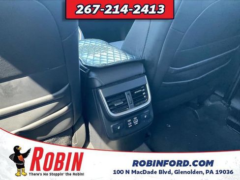 Used 2024 Subaru Outback Limited AWD/4WD image 12