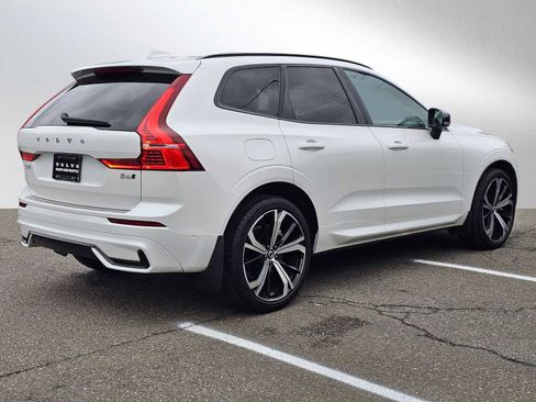 Certified 2023 Volvo XC60 B6 Ultimate w/ Protection Package Premier image 3
