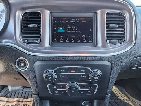 Used 2019 Dodge Charger SXT w/ Blacktop Package image 21