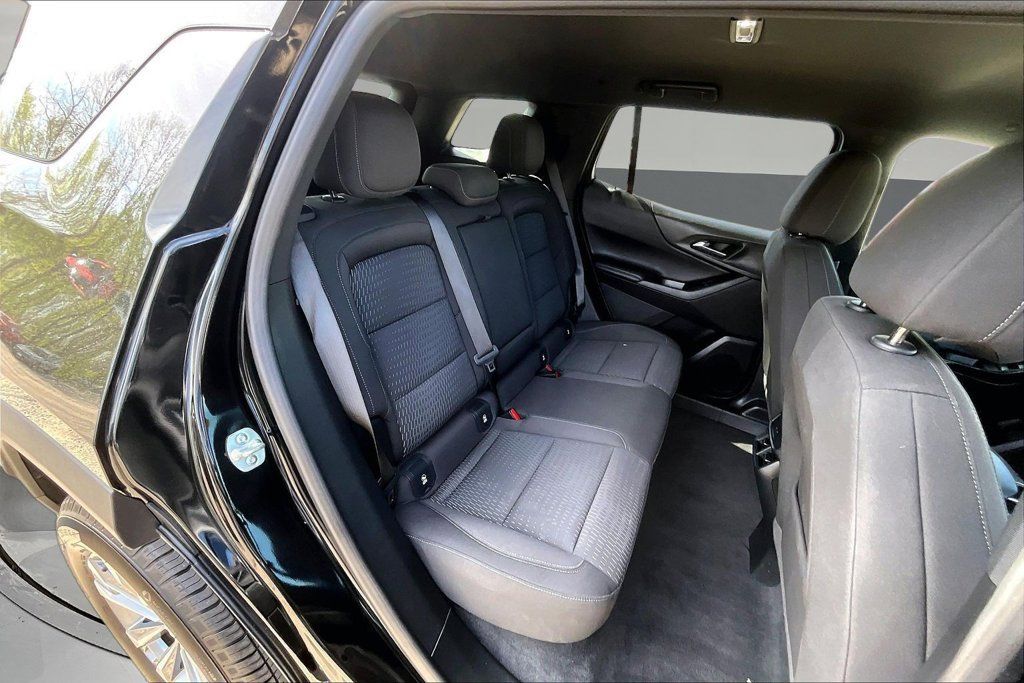 Used 2025 Chevrolet Equinox LT AWD/4WD image 28