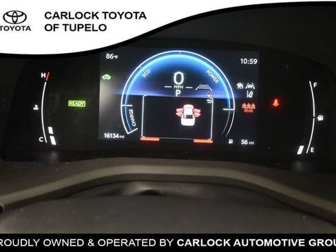 Used 2025 Toyota Camry SE FWD image 29