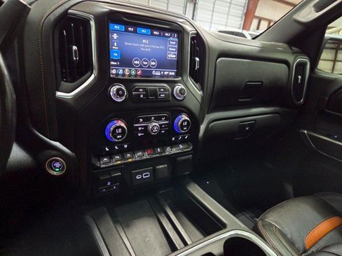 Used 2021 GMC Sierra 1500 AT4 w/ AT4 Premium Package AWD/4WD image 54