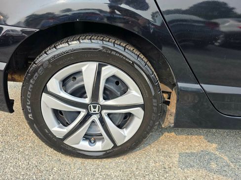 Used 2010 Honda Civic LX image 18