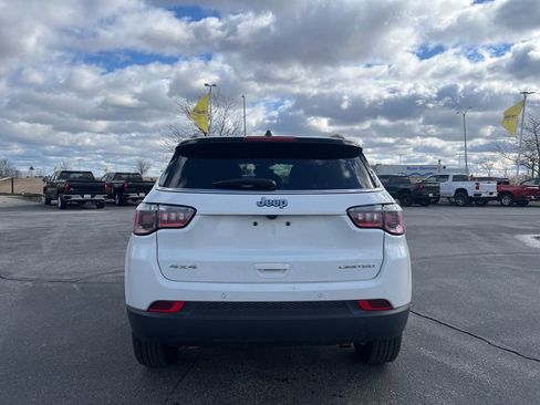 Used 2025 Jeep Compass Limited image 4