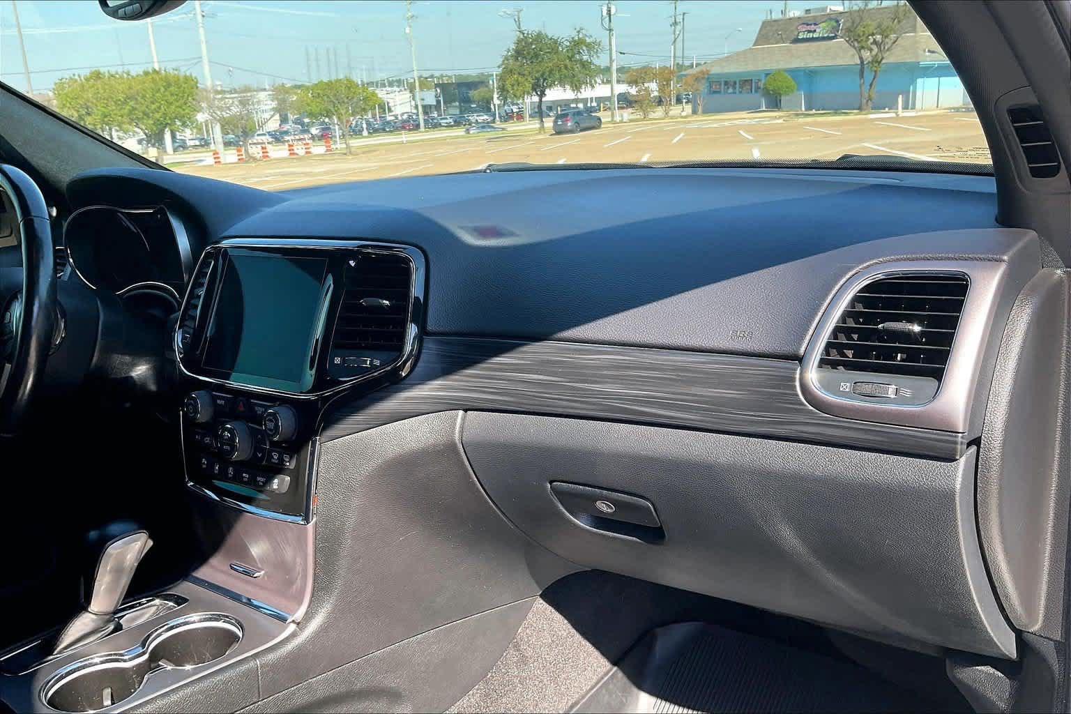 Used 2021 Jeep Grand Cherokee Freedom Edition AWD/4WD image 21