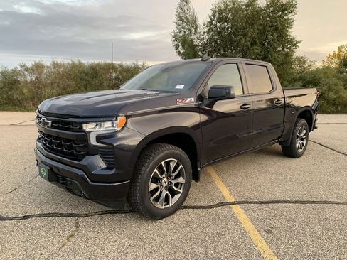 Certified 2022 Chevrolet Silverado 1500 RST image 3