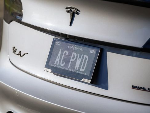 Used 2018 Tesla Model 3 Long Range image 39