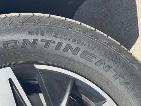 Certified 2022 Kia Sorento S w/ Panoramic Sunroof Package image 10