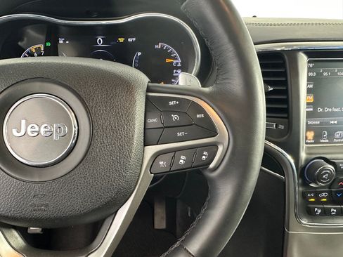 Used 2017 Jeep Grand Cherokee Summit w/ Platinum Series Group image 24