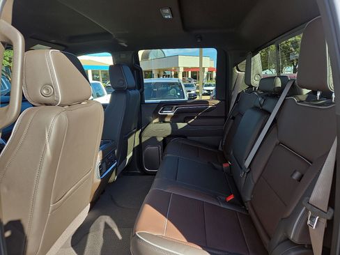 New 2026 GMC Sierra 2500 Denali image 9