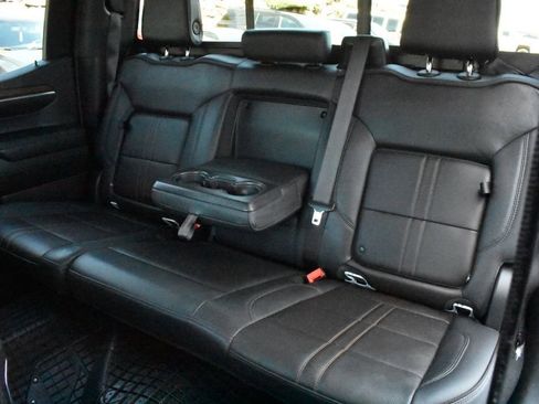 Certified 2024 Chevrolet Silverado 1500 High Country w/ Technology Package AWD/4WD image 33
