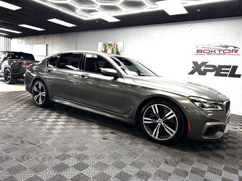 Used 2016 BMW 750i 750i image 2