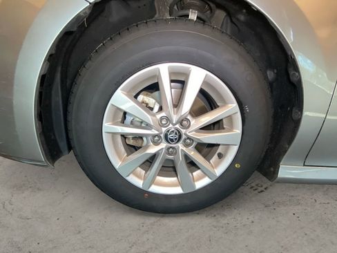 Used 2025 Toyota Camry LE image 14